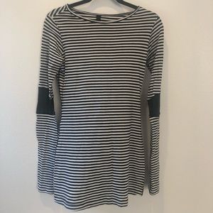 Lululemon Striped Long Sleeve Tee